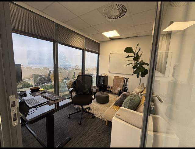 967M² OFFICE TO LET IN PLATTEKLOOF 1